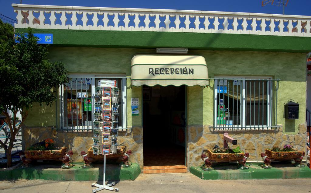Camping Los Pinos Peniscola Exterior photo